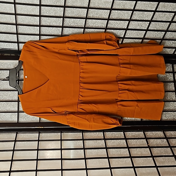 Small Dress - Picture 2 of 6